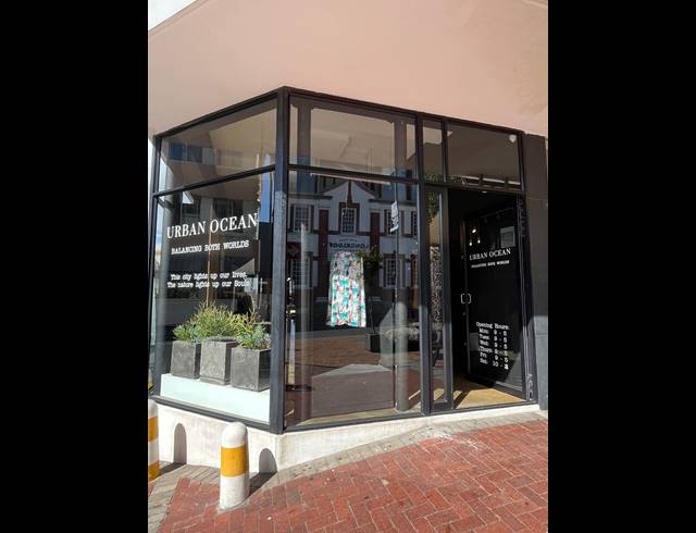 Business property to rent in GARDENS